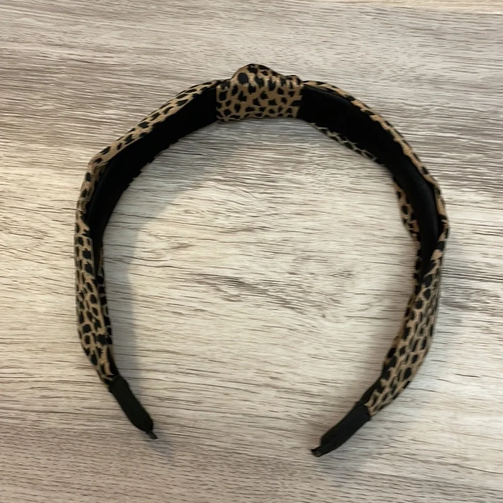 Black & Tan Animal Print Headband - Free added to any bundle of 2 other items!